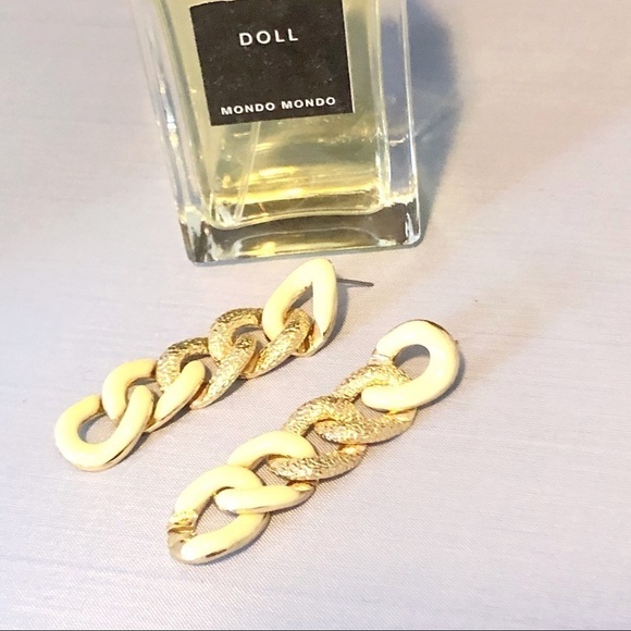 CREAM LINK DROP EARRINGS #109 - Picture 2 of 2